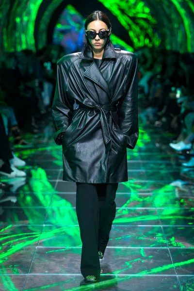 Look 22
